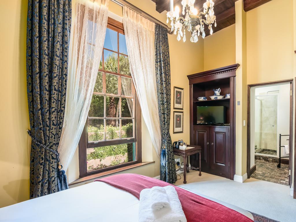 The Manor House Hotel Fokváros Kültér fotó